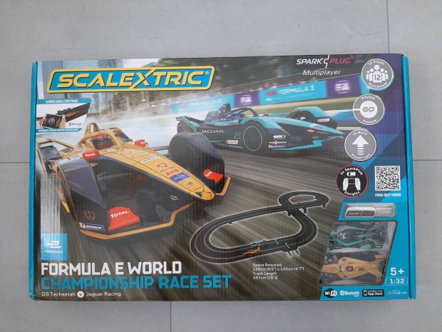 Nagy autoplya Scalextric Formula E