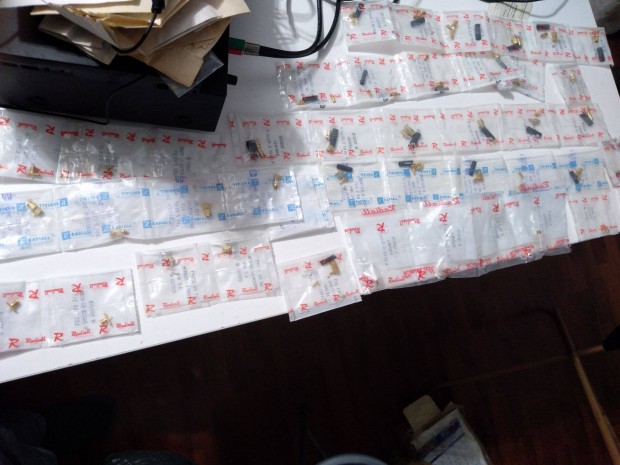 Nagy csomag alkatr�sz hagyat�kb�l 9.900ft