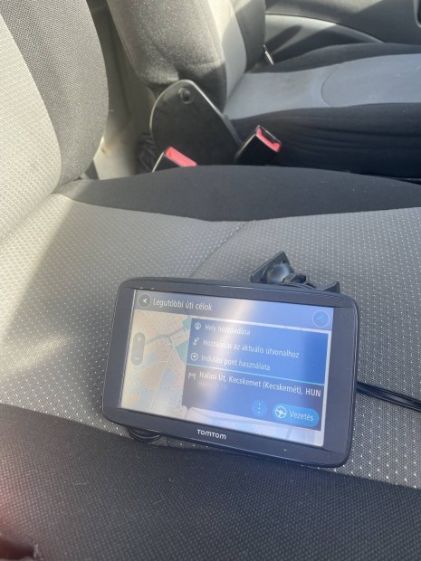 Nagy kijelz GPS navigci elad 