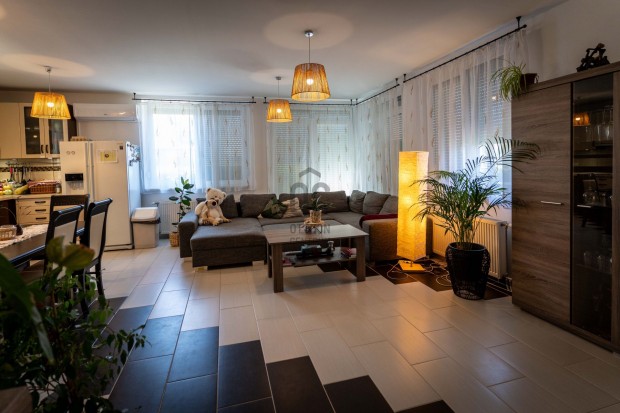 Nagy t�r, nagy �lmok  otthon vagy �zlet, itt minden lehets�ges!