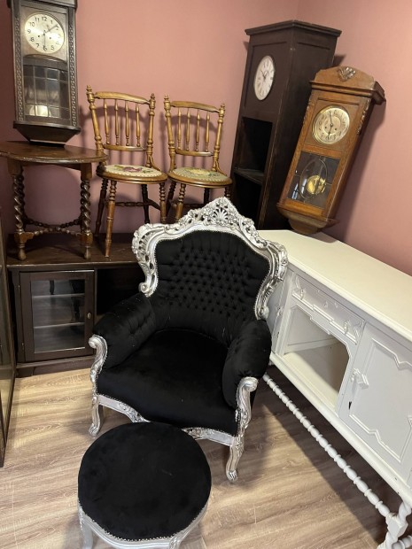 Nagy tr�nfotel 80000 ft elad� puffja 26000 bp/17 kerben