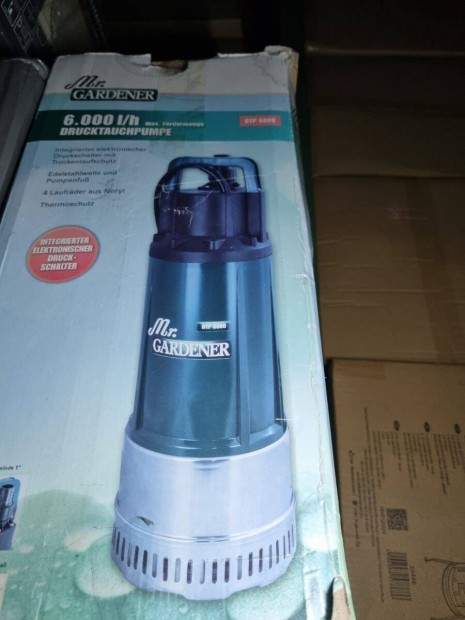 Nagy vízhozammal 6000liter/óra mélykúti szivattyú, 1200W-os motorral