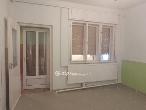 Nagyk�ll�i 120 nm-es h�z elad�