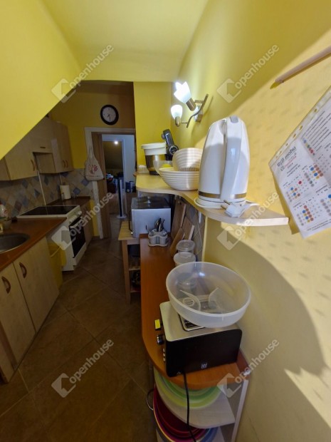 Nagykanizsai elad� 159 nm-es lak�s