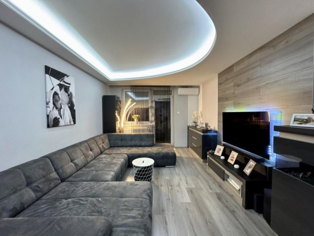 Nagykanizsai elad� 67 nm-es lak�s