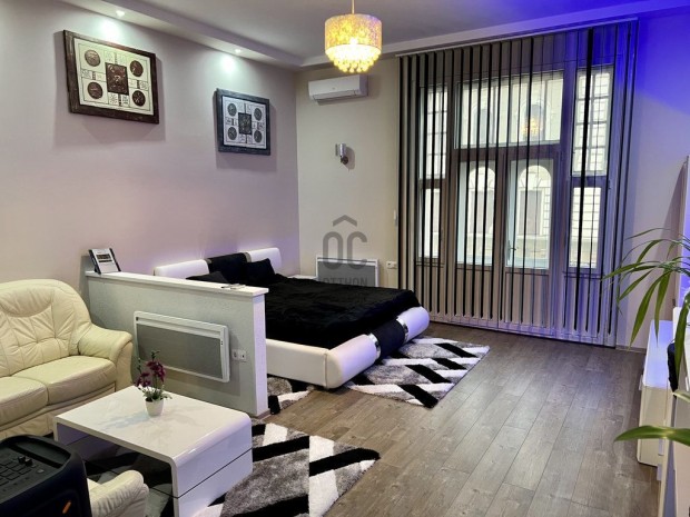 Nagykanizsai elad� 80 nm-es lak�s