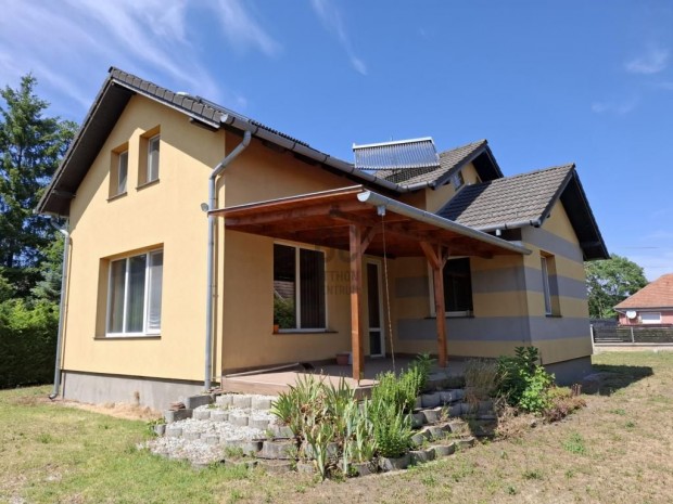 Nagykátai eladó 170 nm-es ház