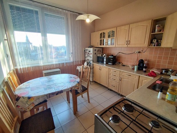 Nagyk�r�si 56 nm-es lak�s kiad�