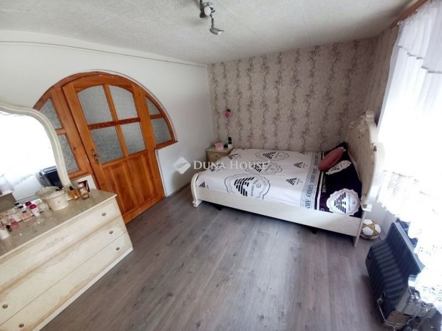 Nagyk�r�si 72 nm-es h�z elad�