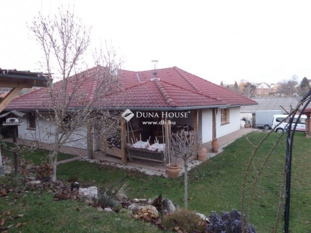 Nagykozári eladó 130 nm-es ház