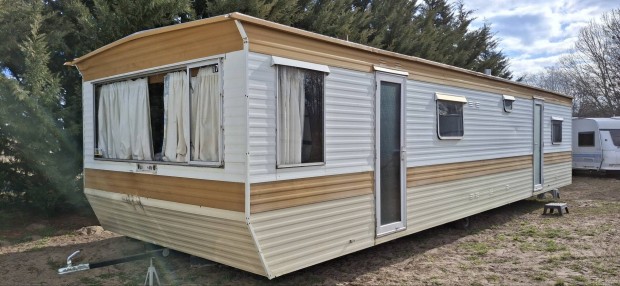 Nagyméretű 3 évszakos Mobilház 10m×3.1m eladó