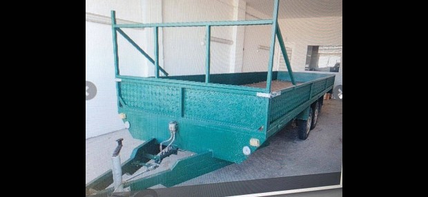 Nagym�ret� K�ttengelyes Ut�nfut� Elad�