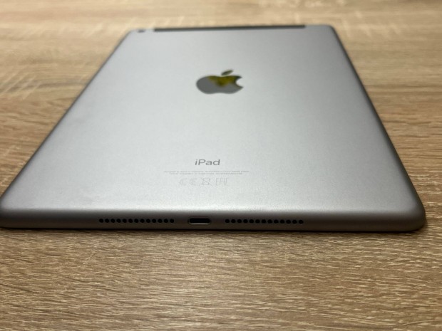 Nagyon Szép Ipad 6 32GB WIFI+Cellular Üzletből,Garancia, 27%ÁF