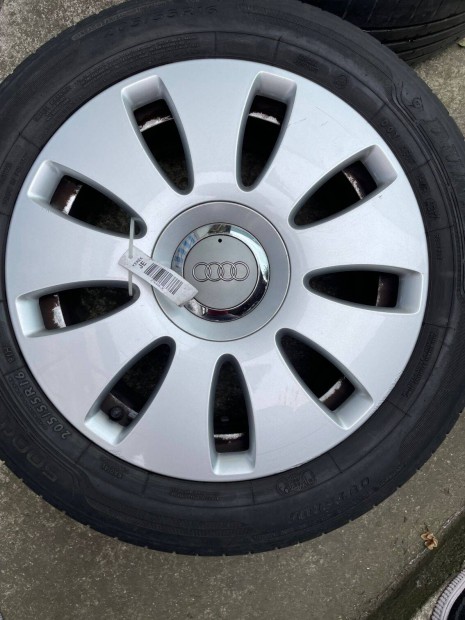 Nagyon megkmlt 16" Audi alufelnik 5x112 osztra j gumikkal