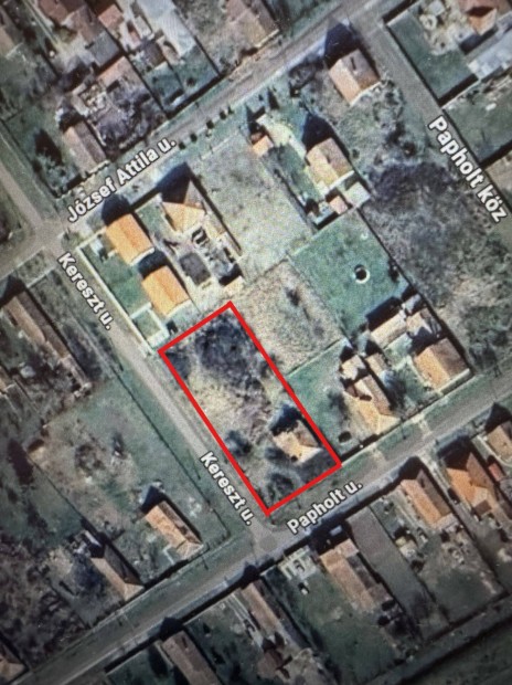 Nagyon olcs�n telek bontand� h�zzal elad� Dobozon