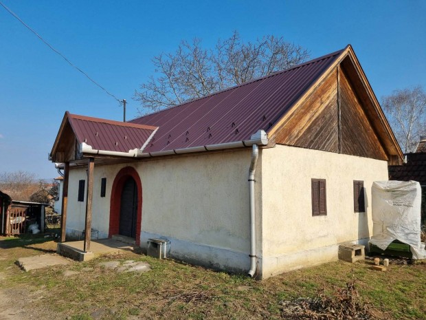 Nagyr�de belter�let�n pr�sh�z elad�, panor�m�s nagy telekkel