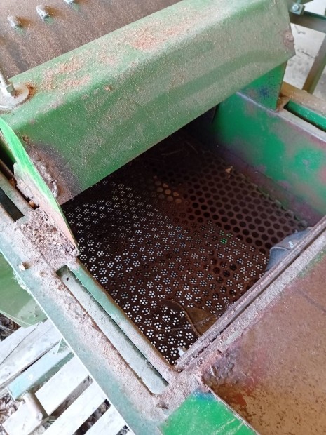 Nagyteljes�tm�ny� morzsol� 