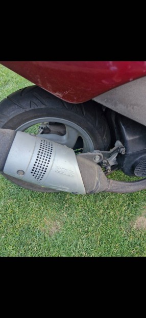 Nagytest robog ,, Honda blokkos ,,