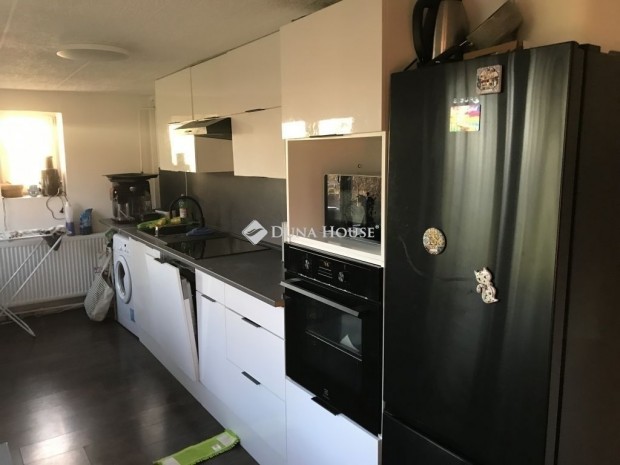 Nagyvenyimi 78 nm-es h�z elad�