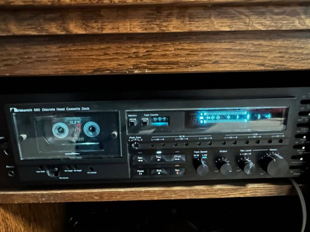 Nakamichi 680 kazettás magnó