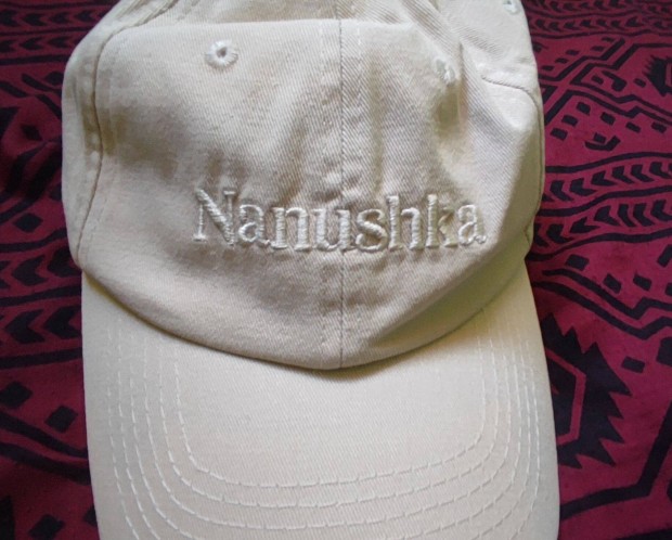 Nanushka baseball sapkk/one-size