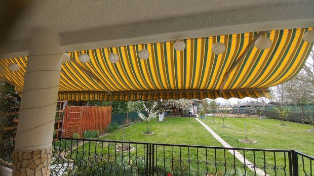 Napellenző 7x1,5m könyökkaros