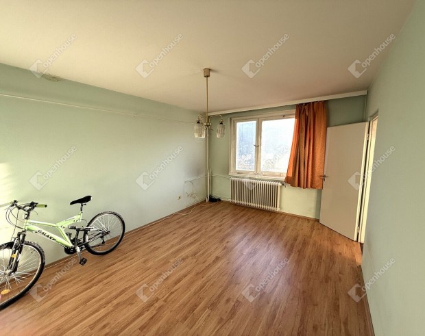 Napf�nyes kezdetek Di�sgy�r sz�v�ben