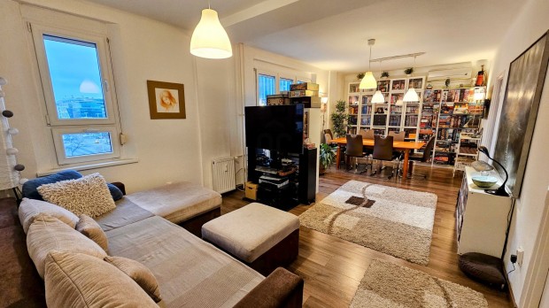 Napf�nyes terek, saj�t kert, fel�j�tott lak�s  �lomotthon �jlip�tv�ro