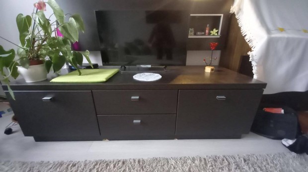 Nappali bútorszett ,komód,szekrény,tv állvány
