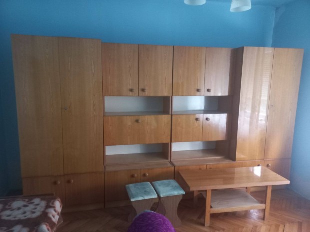 Nappali szekr�nysor kedvez� �ron elvihet�