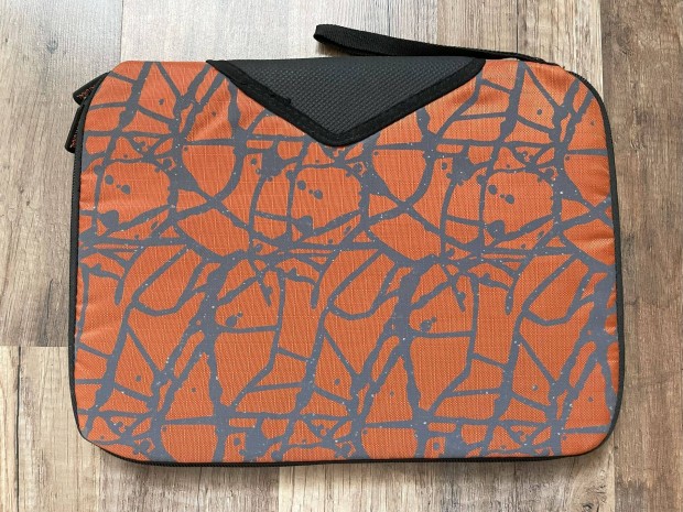 Narancs mintás puha tok (tartó) max 11"-os tablethez, netbookhoz