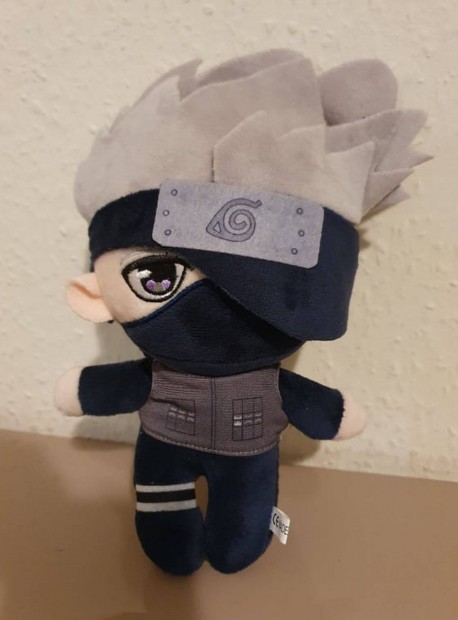 Naruto anime Kakashi Hatake plss 20cm j Kszleten szmlval