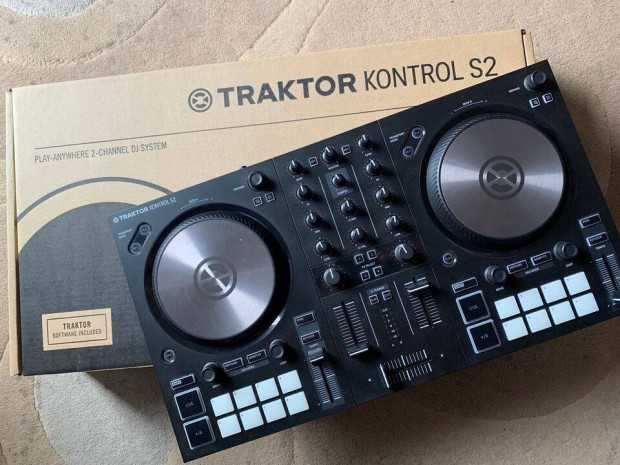 Native Instruments Traktor Kontrol S2 MK3 DJ keverpult Hasznlt 