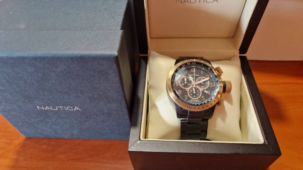 Nautica frfi karra