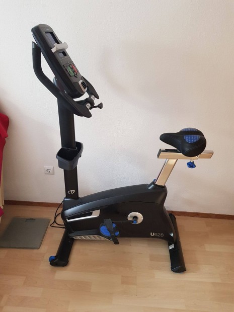 Nautilus U628 félprofi teremkerékpár új állapotban