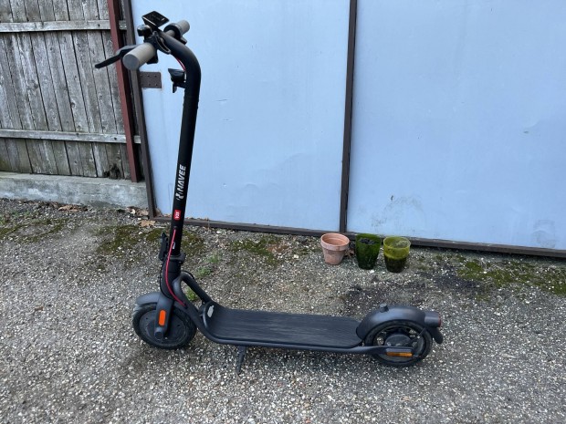 Navee V25 Elektromos Roller