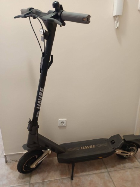 Navee st3 elektromos roller