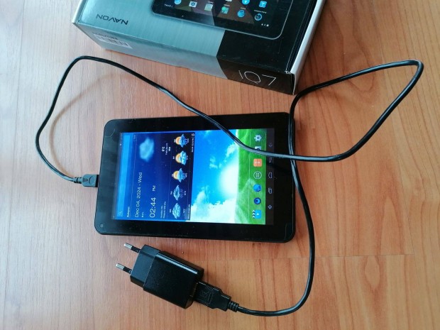 Navon IQ7 tablet