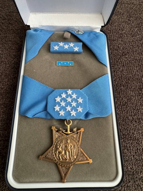 Navy Variant Medal of Honor