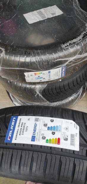 N�gy�vszakos gumi 4db �j Falken Euroall Season 235/60 R19 XL 