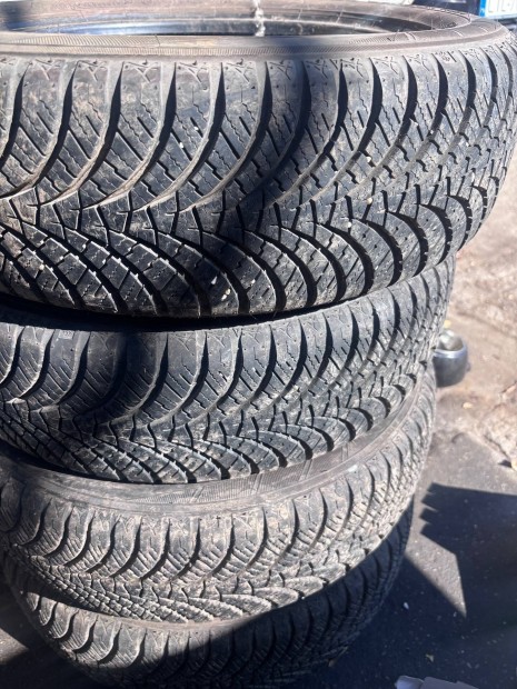 Négyévszakos gumi falken 165/60r15
