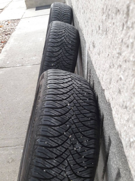 Ngyvszakos gumik 195/55R16m, 3 darab