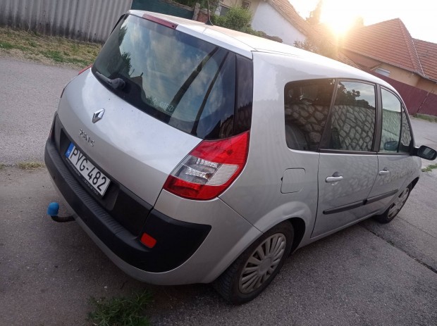 Nem indul Renault Mégane 7 fős 2000/Benzin