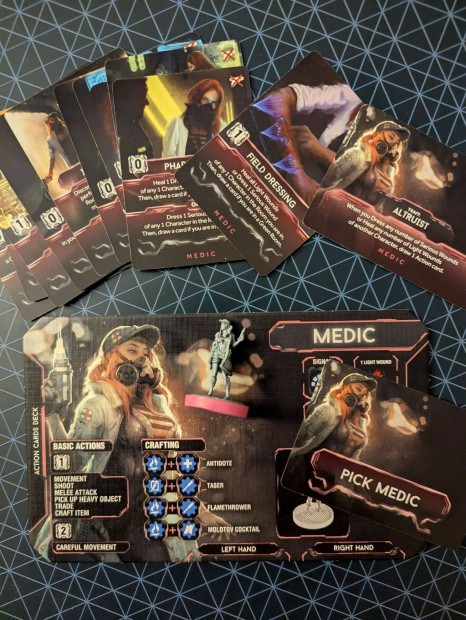 Nemesis: Medic Character Expansion társasjáték kiegészítő
