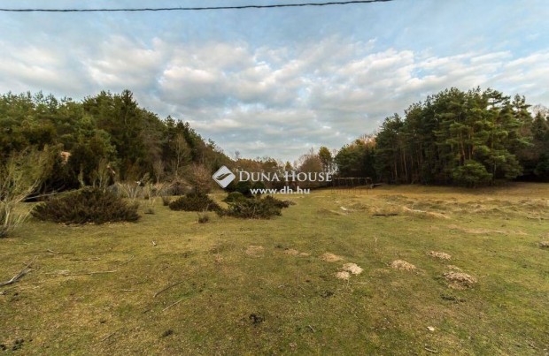 Nemesmedvesi elad� 23910 nm-es telek #4670714