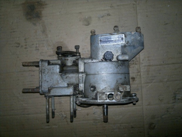 N�met csonakmotor hi�nyosan