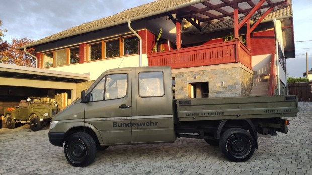 Nmet katonai Bundeswehr Mercedes Sprinter 4x4 terepes