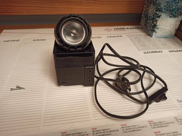 N�met spotl�mpa �j