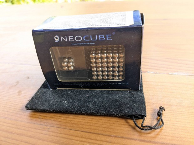Neo cube mágnese golyók 224db logikai játék készségfejlesztő