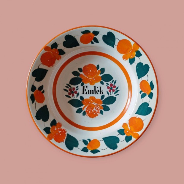 Népi porcelán falitányér